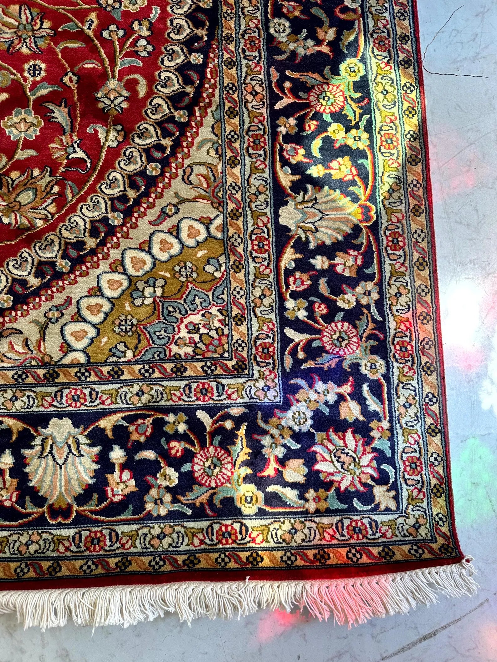 6x9 ft Royal Carpet, Handmade Rugs, Real Silk carpet, Palace rugs, Designer carpet, Made in Kashmir, Oriental designs, Living room carpets