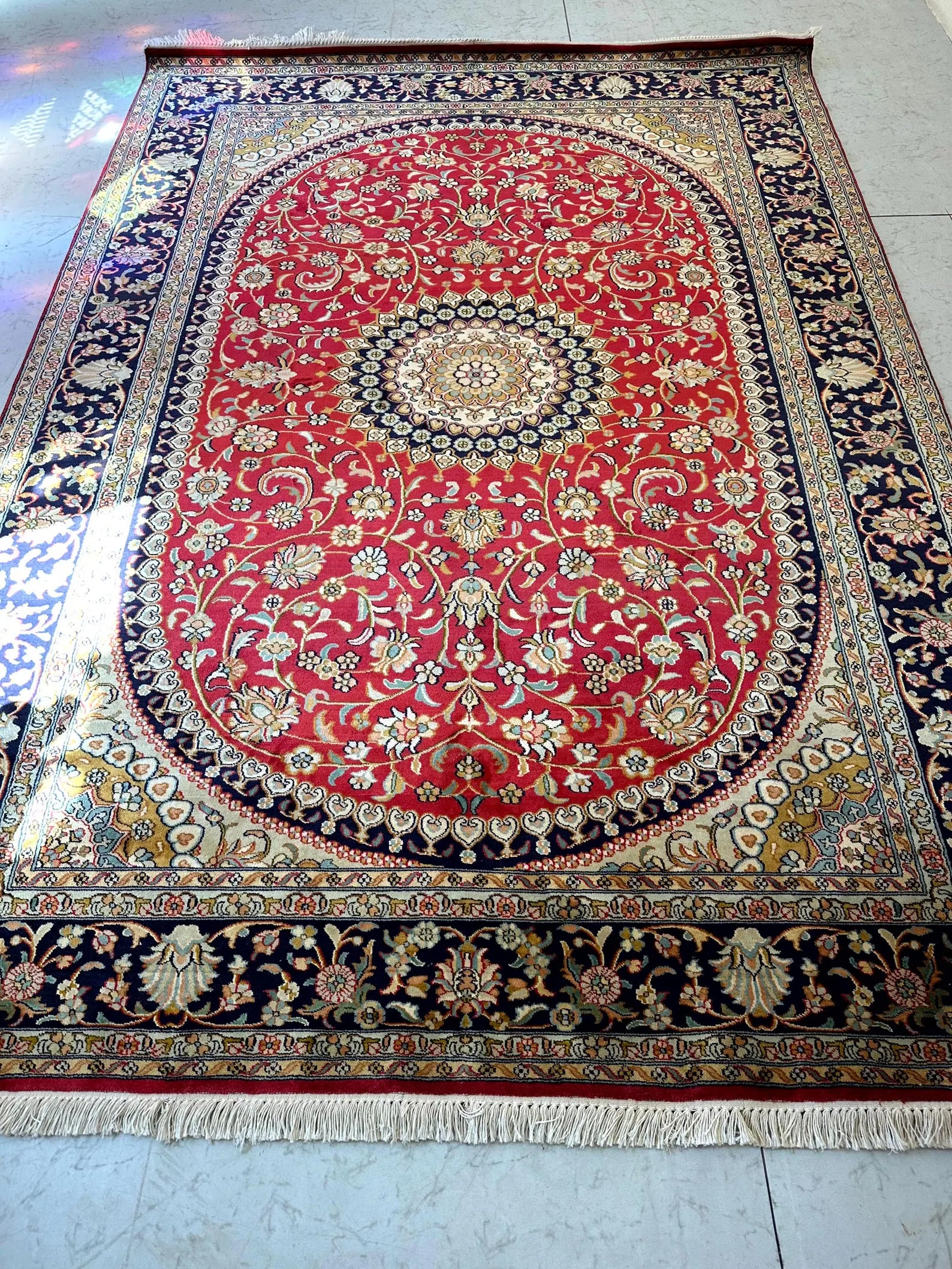 6x9 ft Royal Carpet, Handmade Rugs, Real Silk carpet, Palace rugs, Designer carpet, Made in Kashmir, Oriental designs, Living room carpets